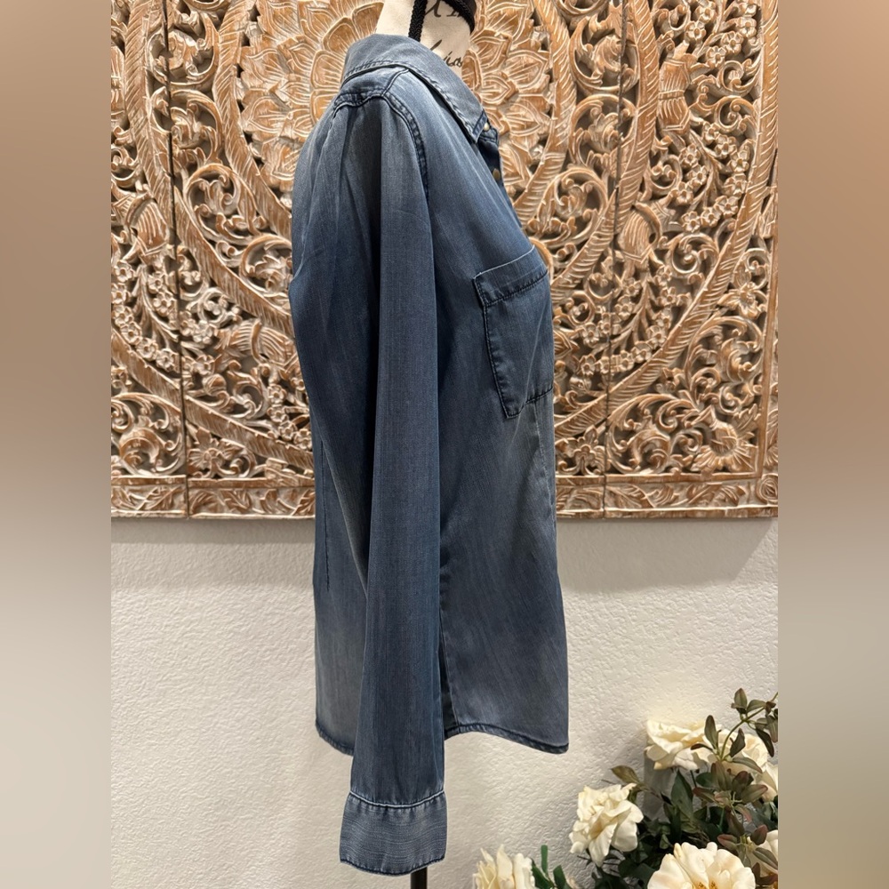 Guess Snap Buttons, 100% Tencel, Long Sleeve, Blue Denim-like Shirt- size S - Picture 6 of 16
